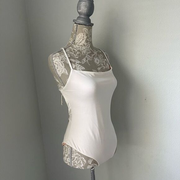 Venus Reversible Strappy Back One Piece Bathing Suit in Off White/Peach - Picture 8 of 12